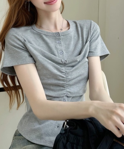 Ada.(エイダ)の「フロントギャザー ビスチェ風ヘンリーネック半袖カットソー(Tシャツ/カットソー・レディース・グレー/ブラック/ホワイト・FREE)」の17枚目の写真