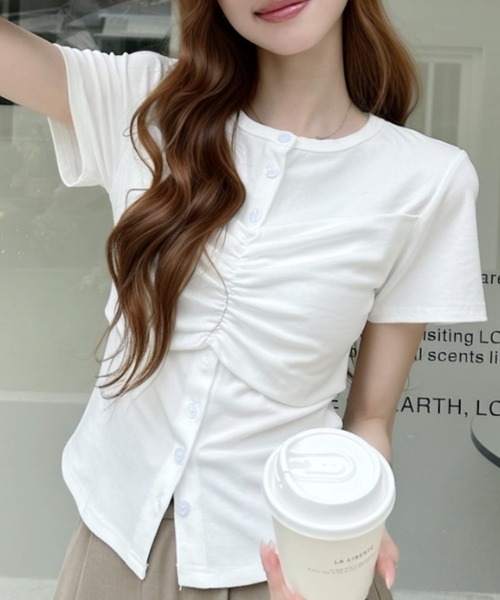 Ada.(エイダ)の「フロントギャザー ビスチェ風ヘンリーネック半袖カットソー(Tシャツ/カットソー・レディース・グレー/ブラック/ホワイト・FREE)」の6枚目の写真