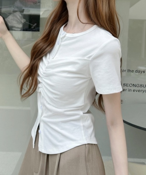 Ada.(エイダ)の「フロントギャザー ビスチェ風ヘンリーネック半袖カットソー(Tシャツ/カットソー・レディース・グレー/ブラック/ホワイト・FREE)」の7枚目の写真
