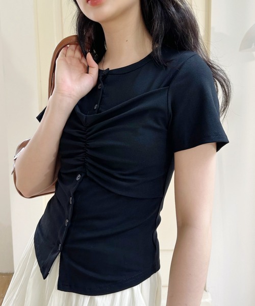 Ada.(エイダ)の「フロントギャザー ビスチェ風ヘンリーネック半袖カットソー(Tシャツ/カットソー・レディース・グレー/ブラック/ホワイト・FREE)」の13枚目の写真
