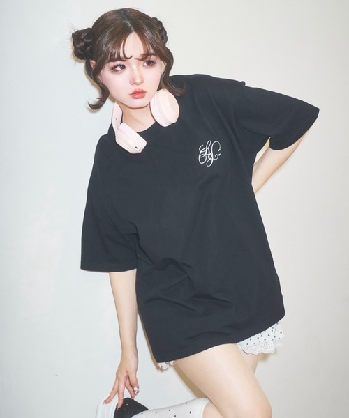 Lovilyn(ラヴィリン)の「ロゴビックT(Tシャツ/カットソー・レディース・ブラック/ホワイト・FREE)」の12枚目の写真