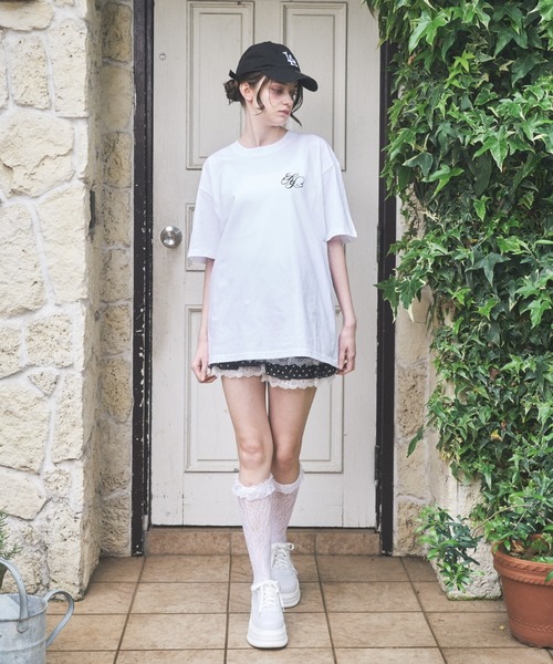 Lovilyn(ラヴィリン)の「ロゴビックT(Tシャツ/カットソー・レディース・ブラック/ホワイト・FREE)」の9枚目の写真