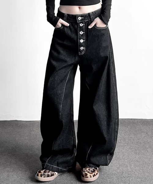 JOHNNY WOLF（ジョニーウルフ）の「HARNET ワイドバギー バレル ワンウォッシュ デニムパンツ（デニムパンツ・メンズ・ブラック・M/S/L）」の5枚目の写真