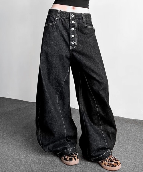 JOHNNY WOLF（ジョニーウルフ）の「HARNET ワイドバギー バレル ワンウォッシュ デニムパンツ（デニムパンツ・メンズ・ブラック・M/S/L）」の7枚目の写真