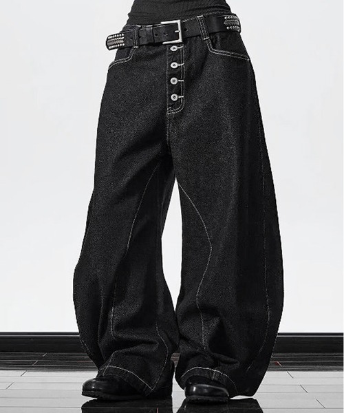 JOHNNY WOLF(ジョニーウルフ)の「HARNET ワイドバギー バレル ワンウォッシュ デニムパンツ(デニムパンツ・メンズ・ブラック・M/S/L)」の6枚目の写真