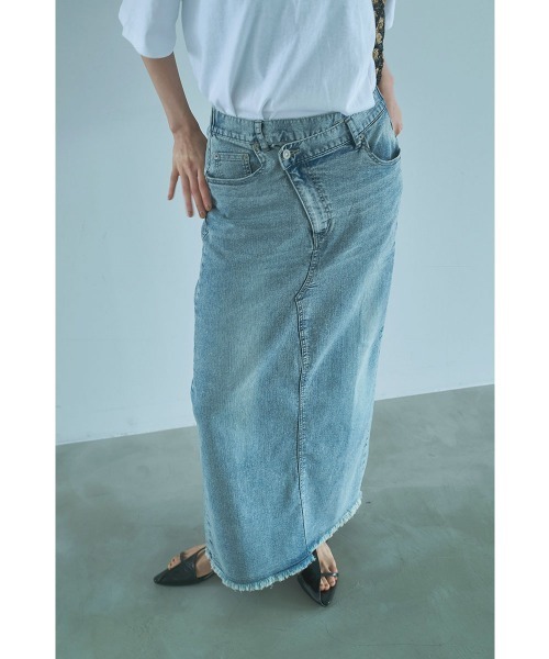 marjour(マージュール)の「10OZ STRETCH DENIM WRAP SKIRT(デニムスカート・レディース・グレー/ライトブルー・M)」の2枚目の写真