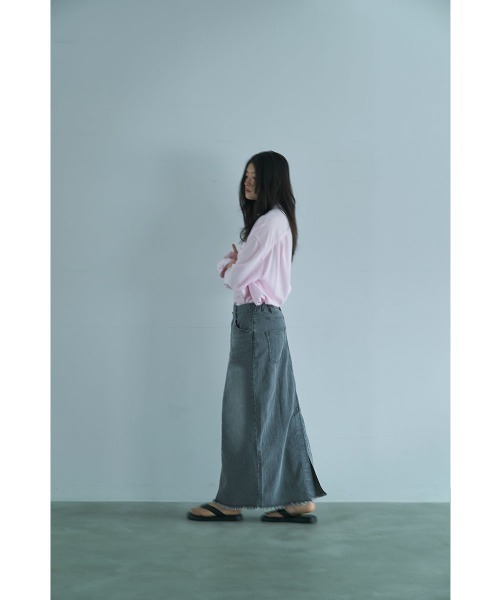 marjour(マージュール)の「10OZ STRETCH DENIM WRAP SKIRT(デニムスカート・レディース・グレー/ライトブルー・M)」の17枚目の写真