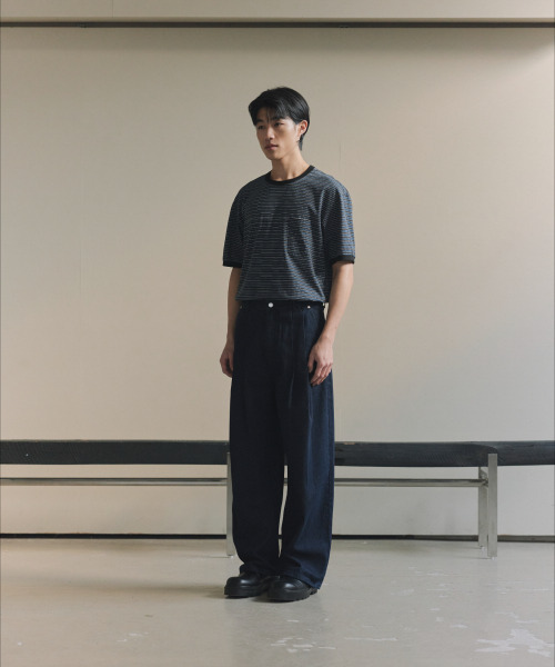 NONBLANK(ノンブランク)の「インディゴストライプTシャツ_INDIGO(Tシャツ/カットソー・メンズ・ダークネイビー・MEDIUM/LARGE/X-LARGE)」の10枚目の写真