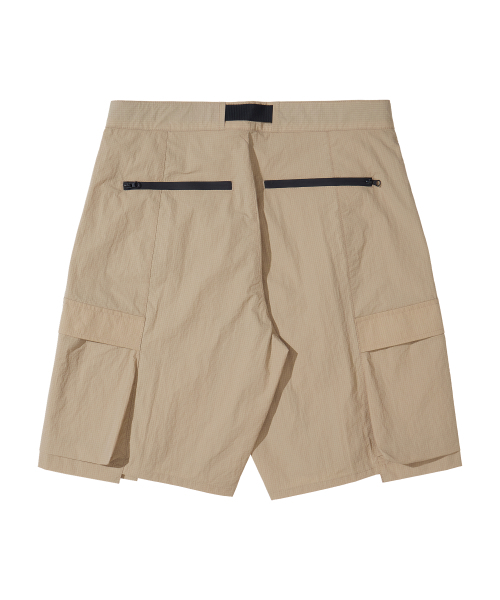 KALAPATTHAR(カラパタール)の「NYLON RIPSTOP INCISION BELTED CARGO POCKET SHORTS - BEIGE(その他パンツ・メンズ・その他・MEDIUM/LARGE)」の5枚目の写真