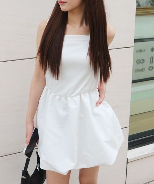ALLuRing ChaRm（アリュリングチャーム）の「Balloon Camisole Dress / バルーンキャミワンピース（ワンピース・レディース・ブラック/ホワイト・FREE）」の3枚目の写真