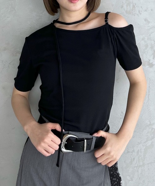 PAGEBOY(ページボーイ)の「オフショルリボントップス【リボン紐アレンジ自在・ワンショルでも着用可能】(Tシャツ/カットソー・レディース・ブラック/ターコイズブルー/グレー・FREE)」の2枚目の写真