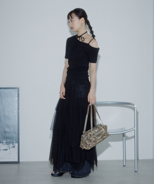 PAGEBOY(ページボーイ)の「オフショルリボントップス【リボン紐アレンジ自在・ワンショルでも着用可能】(Tシャツ/カットソー・レディース・ブラック/ターコイズブルー/グレー・FREE)」の6枚目の写真