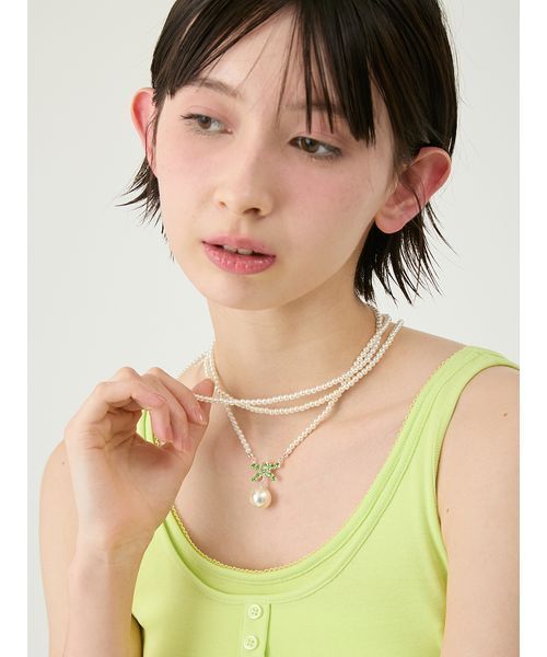 LILY BROWN（リリーブラウン）の「[L.B CANDY STOCK]ビジューリボンパールネックレス（ネックレス・レディース・シルバー/グリーン/ピンク・F）」の10枚目の写真