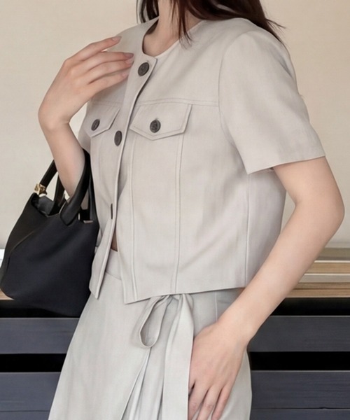 DRESS PLUS(ドレスプラス)の「ショートジャケット パンツセットアップ(セットアップ・レディース・ネイビー/ライトグレー・M/L)」の16枚目の写真