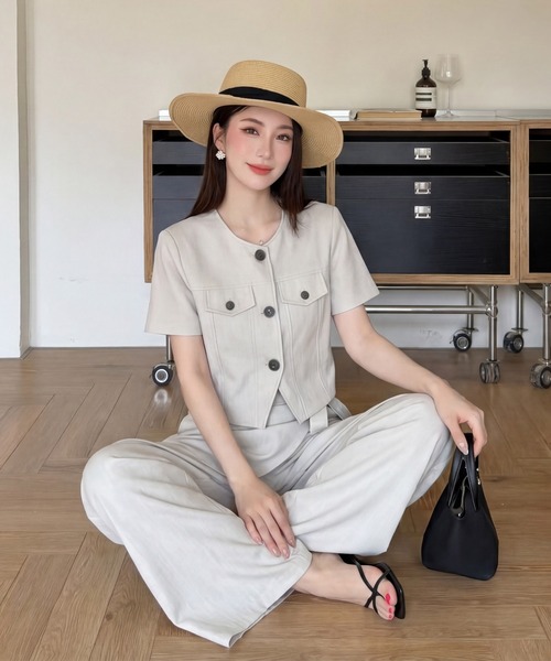 DRESS PLUS(ドレスプラス)の「ショートジャケット パンツセットアップ(セットアップ・レディース・ネイビー/ライトグレー・M/L)」の5枚目の写真