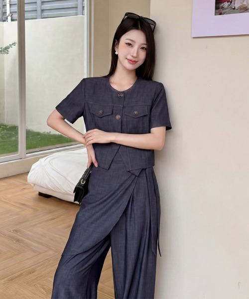 DRESS PLUS(ドレスプラス)の「ショートジャケット パンツセットアップ(セットアップ・レディース・ネイビー/ライトグレー・M/L)」の8枚目の写真