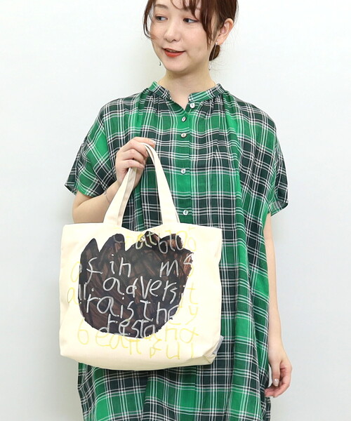COOCO(クーコ)の「【kiki creative×COOCO】Artist Collection colorful print キャンバストートバッグ/A4対応(トートバッグ・レディース・ブルー/ブラック/ピンク・FREE)」の1枚目の写真