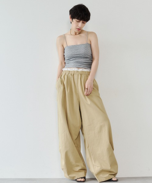 VION(ヴィオン)の「レースウエストタックパンツ / Lace Waist Tuck Pants(その他パンツ・レディース・ブラック/ベージュ・S/M/ST/MT)」の3枚目の写真