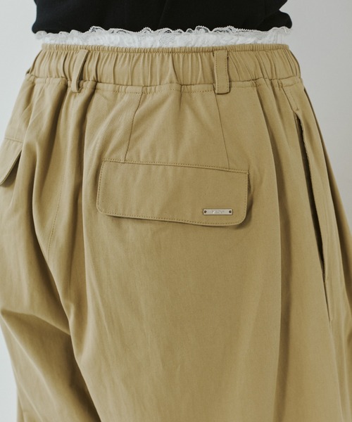 VION(ヴィオン)の「レースウエストタックパンツ / Lace Waist Tuck Pants(その他パンツ・レディース・ブラック/ベージュ・S/M/ST/MT)」の11枚目の写真