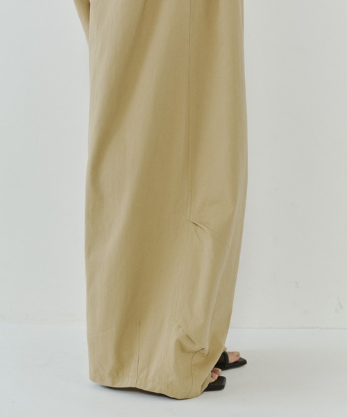 VION(ヴィオン)の「レースウエストタックパンツ / Lace Waist Tuck Pants(その他パンツ・レディース・ブラック/ベージュ・S/M/ST/MT)」の15枚目の写真