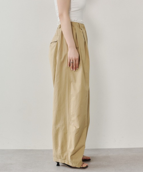 VION(ヴィオン)の「レースウエストタックパンツ / Lace Waist Tuck Pants(その他パンツ・レディース・ブラック/ベージュ・S/M/ST/MT)」の19枚目の写真