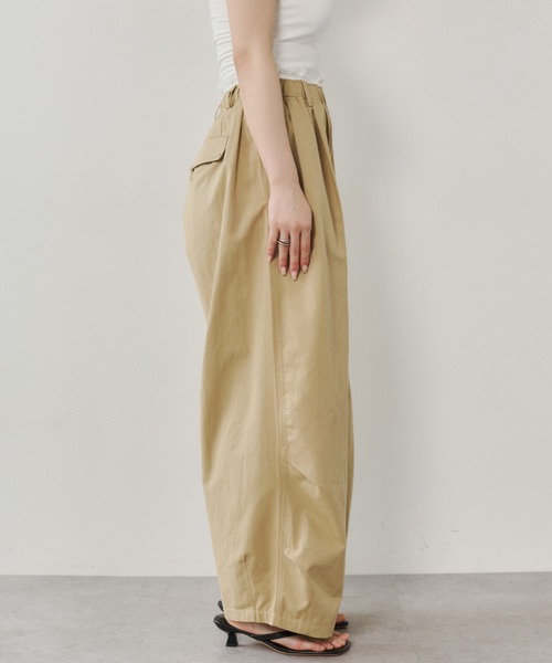 VION(ヴィオン)の「レースウエストタックパンツ / Lace Waist Tuck Pants(その他パンツ・レディース・ブラック/ベージュ・S/M/ST/MT)」の22枚目の写真