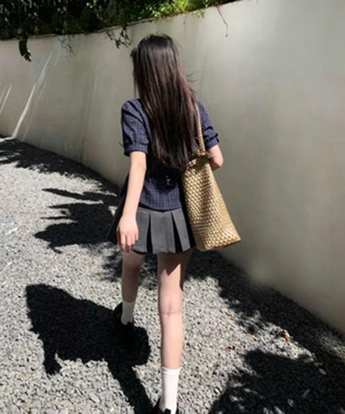 AsheKsha(アシクシャ)の「チェック柄のスリムフィットウエストシェイプシャツ(シャツ/ブラウス・レディース・ネイビー/ブルー/マルチ・S/M/L)」の8枚目の写真