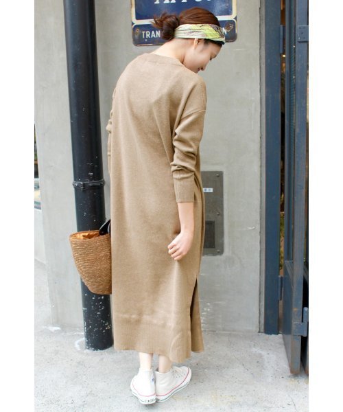 SLOBE IENA（スローブイエナ）の「12GG C/CA スリットニットワンピース◆（ワンピース・レディース・ブラック/ベージュ・FREE）」の8枚目の写真