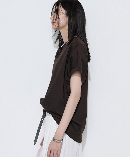 Gabardine K.T(ギャバジンケーティー)の「プレーティング天竺 ゆったりプルオーバー(Tシャツ/カットソー・レディース・ダークブラウン/ブルー/ミント・9号)」の17枚目の写真