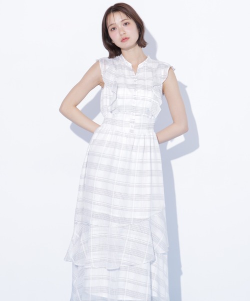 JILL by JILL STUART（ジルバイジルスチュアート）の「ランダムティアードシャツワンピース（ワンピース・レディース・ホワイト系その他/ブルー/ブラック系その他・FREE）」の4枚目の写真