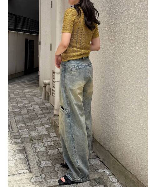 MURUA(ムルーア)の「パッチポケットバレルレッグデニム 夏服(デニムパンツ・レディース・ブルー/ブラック・1/2)」の3枚目の写真