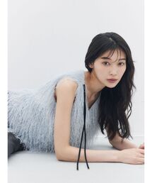 LAGUNAMOON | フェザーVネックリボントップス(Tシャツ/カットソー)