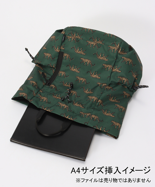 KiU(キウ)の「【KiU/キウ】 MULTI WAY DRW BAG(バックパック/リュック・レディース・ブラック/グリーン・FREE)」の11枚目の写真