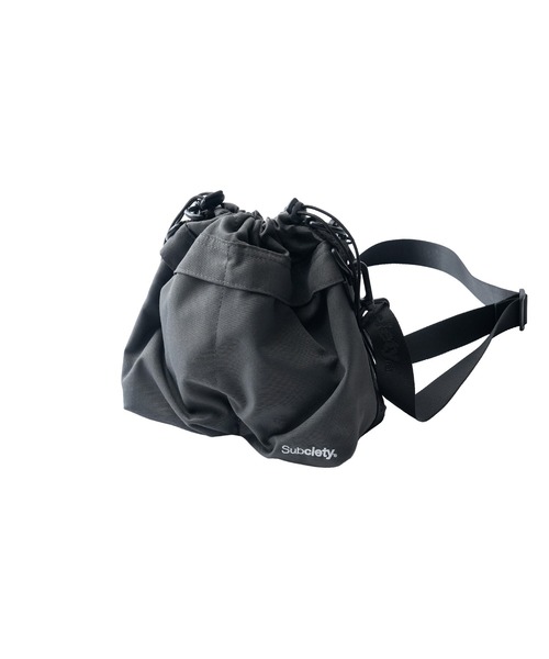 Subciety（サブサエティ）の「Kinchaku 2way shoulder bag（ショルダーバッグ・メンズ・ブラック/チャコール/レッド・FREE）」の6枚目の写真