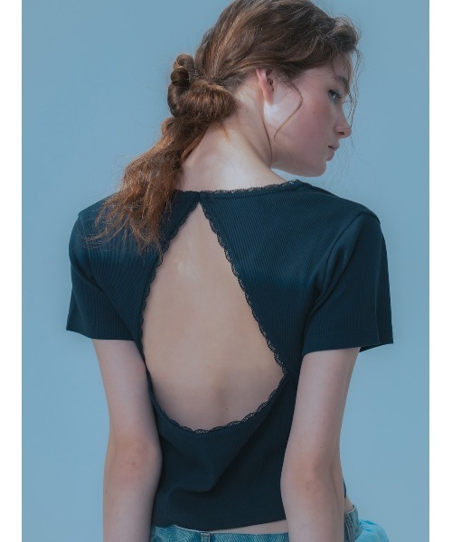 ELCHELE(エルチェレ)の「LACE TRIM RIB TEE(Tシャツ/カットソー・レディース・オフホワイト/ネイビー/ベビーピンク・FREE)」の5枚目の写真