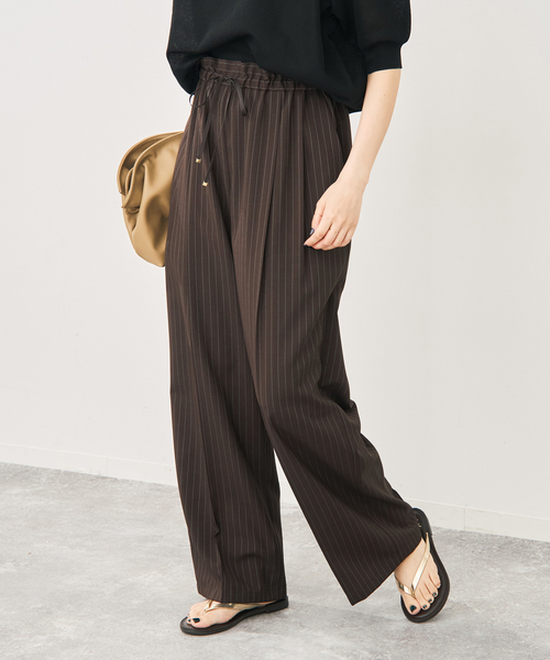 Spick & Span(スピックアンドスパン)の「ドライタッチドロストイージータックパンツ(スラックス・レディース・ブラック/ブラウン・38/36)」の11枚目の写真