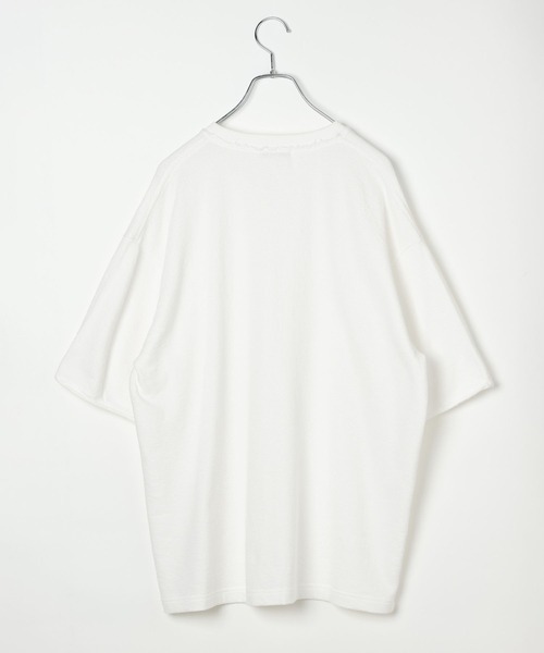 BAYFLOW(ベイフロー)の「ピグメントVネックTシャツ(Tシャツ/カットソー・メンズ・チャコール/オフホワイト・MEDIUM/LARGE)」の7枚目の写真