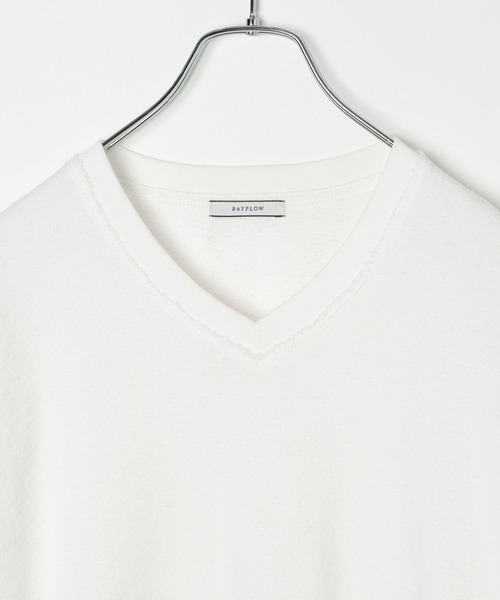 BAYFLOW(ベイフロー)の「ピグメントVネックTシャツ(Tシャツ/カットソー・メンズ・チャコール/オフホワイト・MEDIUM/LARGE)」の8枚目の写真