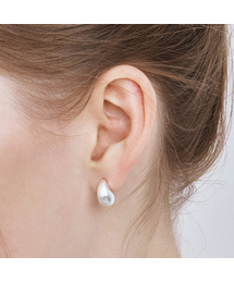 matte bean stud earrings