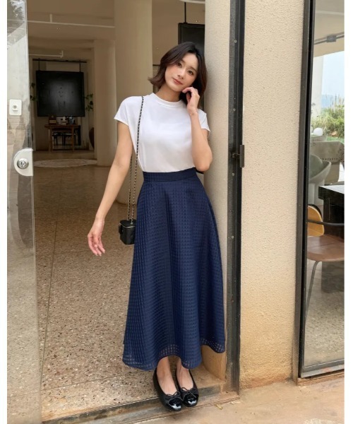 BIRTHDAY BASH(バースデイバッシュ)の「SHEER CHECK FLARE SKIRT(シアーチェックフレアスカート)(スカート・レディース・ネイビー・MEDIUM/SMALL)」の7枚目の写真