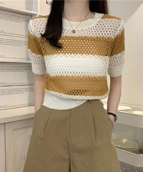 Beststore(ベストストア)の「透かし編み ボーダー ニット トップス レディース 半袖 サマーニット メッシュ トップス シアー 配色 クルーネック カットソー カジュアル きれいめ 春 夏 秋(ニット/セーター・レディース・ブラウン系/ホワイト系/ベージュ系・FREE)」の3枚目の写真