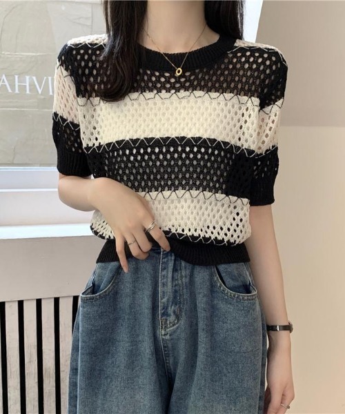 Beststore(ベストストア)の「透かし編み ボーダー ニット トップス レディース 半袖 サマーニット メッシュ トップス シアー 配色 クルーネック カットソー カジュアル きれいめ 春 夏 秋(ニット/セーター・レディース・ブラウン系/ホワイト系/ベージュ系・FREE)」の12枚目の写真