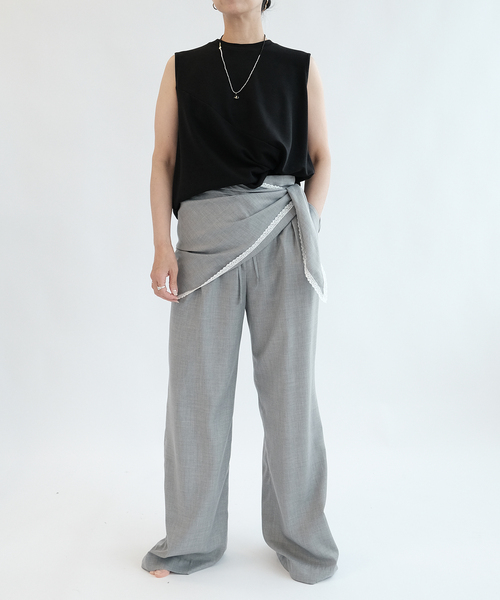 IENA LA BOUCLE(イエナラブークル)の「IENA LA BOUCLE CU/PLソフトビエラスカーフ(バンダナ/スカーフ・レディース・ベージュ/グレー・FREE)」の3枚目の写真