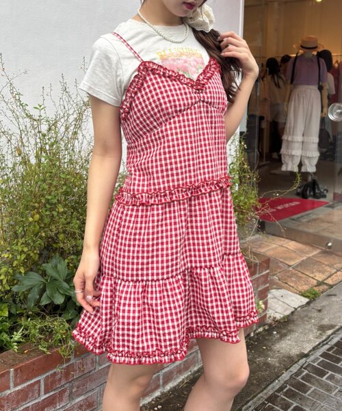 w closet(ダブルクローゼット)の「チェックティアードミニキャミワンピース(ワンピース・レディース・レッド/カーキ/ブルー・FREE)」の9枚目の写真
