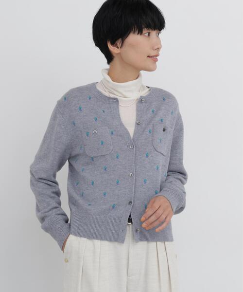 human woman(ヒューマンウーマン)の「◆【小花刺繍】エンブロイダリーカーディガン(カーディガン/ボレロ・レディース・グレー/ネイビー・MEDIUM)」の4枚目の写真