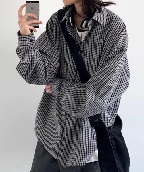 KELVIN(ケルヴァン)の「Micro Check Oversize Shirt マイクロチェックオーバーサイズシャツ(シャツ/ブラウス・メンズ・ブルー/ブラック・MEDIUM/LARGE)」の3枚目の写真