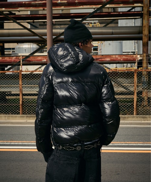 kutir(クティール)の「VOLUME HOOD PUFFER JACKET/ボリュームフードパフジャケット(ブルゾン・メンズ・ブラック/グレイッシュベージュ/カーキ/ネイビー/ライトブルー・MEDIUM/LARGE/X-LARGE/SMALL)」の7枚目の写真