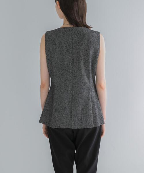 URBAN RESEARCH ROSSO WOMEN(アーバンリサーチ ロッソ)の「ループツイードスクエアネックジレ(ダウンベスト・レディース・ブラック/ブラック系その他・FREE)」の20枚目の写真