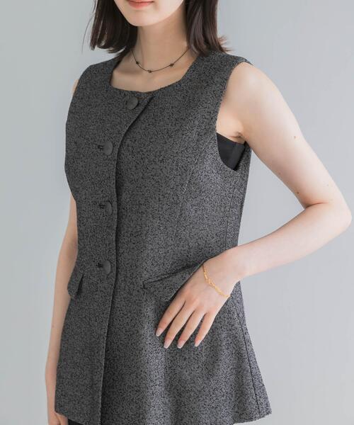 URBAN RESEARCH ROSSO WOMEN(アーバンリサーチ ロッソ)の「ループツイードスクエアネックジレ(ダウンベスト・レディース・ブラック/ブラック系その他・FREE)」の21枚目の写真
