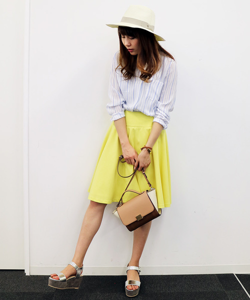 N.(N. Natural Beauty Basic)(エヌエヌナチュラルビューティーベーシック)の「ビエラブラウス フロントタック(シャツ/ブラウス・レディース・カーキ/ネイビー/ブルー系その他/ホワイト/ベージュ系その他/ピンク・MEDIUM)」の8枚目の写真